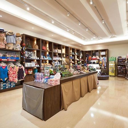 Caesar Park Hotel Kenting Exterior photo The interior of the gift shop at the National Museum of Singapore
