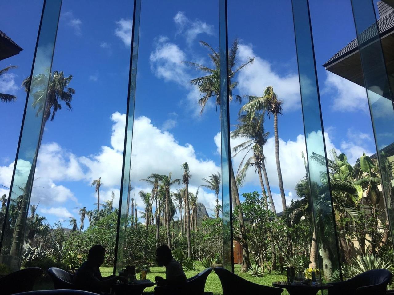 Caesar Park Hotel Kenting Exterior photo View of the garden from the lobby
